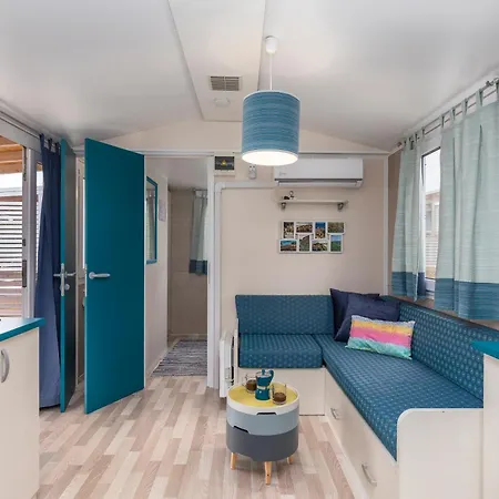 West Coast Mobilhome With Xxl Terrace In Naturist Solaris Fkk Ferienpark Tar-Vabriga