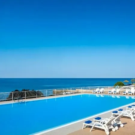 West Coast Mobilhome With Xxl Terrace In Naturist Solaris Fkk Semesterpark Tar-Vabriga